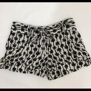 Diane Von Fustenberg short